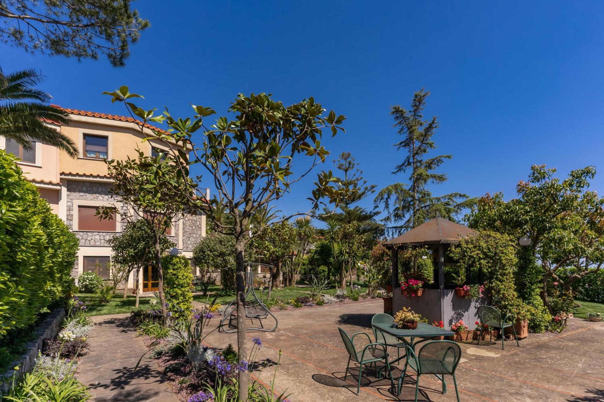 Villa Solatia Маса Лубрензе Екстериор снимка